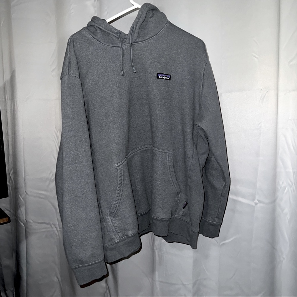 GREAT CONDITION PATAGONIA HOODIE